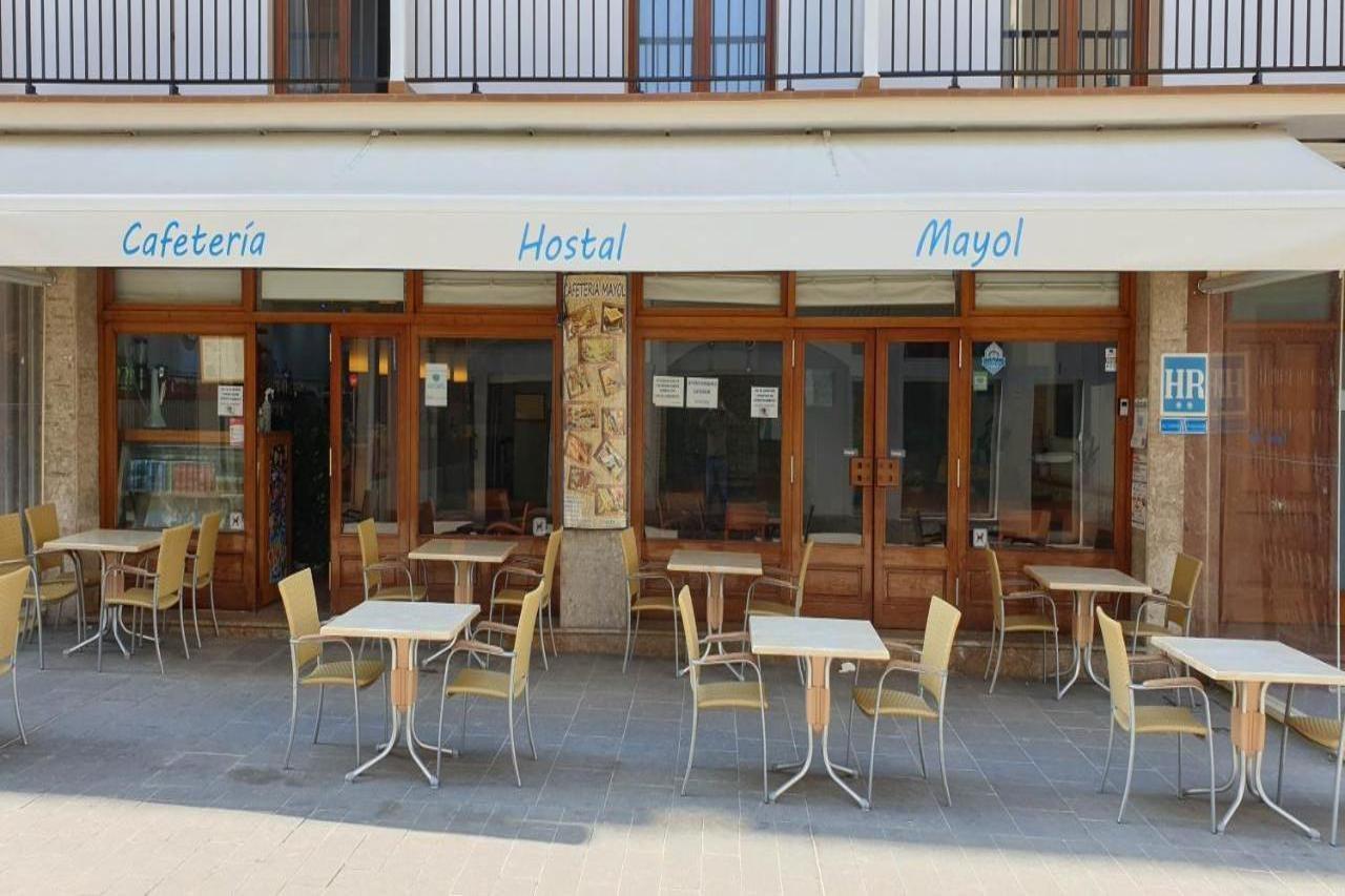 Hostal Mayol Santa Eularia des Riu Ngoại thất bức ảnh
